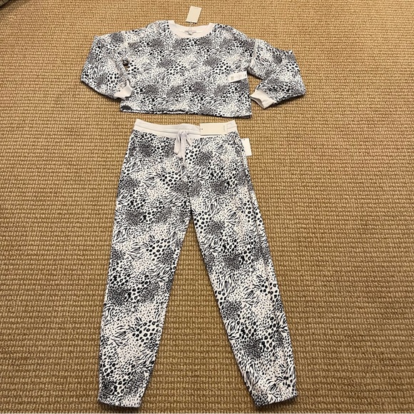 Joie Animal Print Jeyne Sweatshirt and Tempest Joggers Sweatsuit Small NWT - Picture 2 of 10
